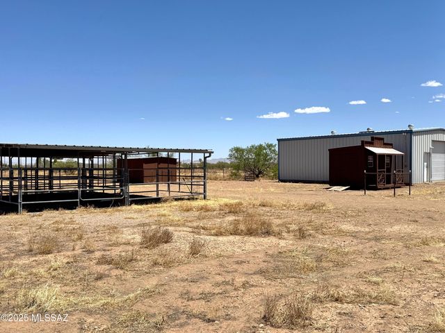 13384 S Cottonwood Road, Pearce, AZ 85625