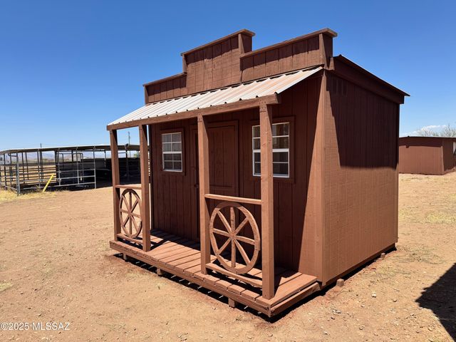 13384 S Cottonwood Road, Pearce, AZ 85625