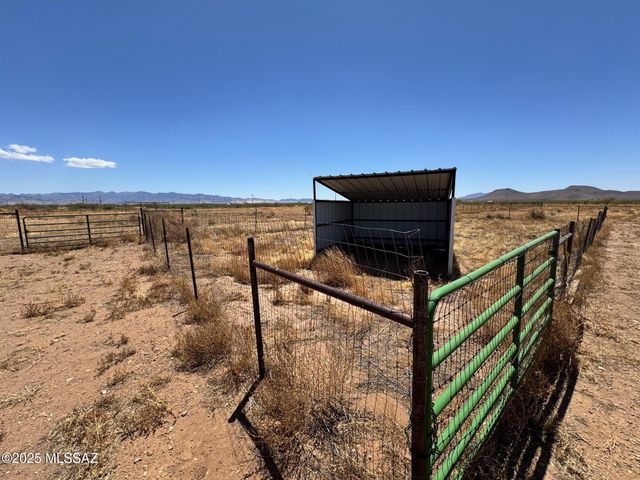 13384 S Cottonwood Road, Pearce, AZ 85625