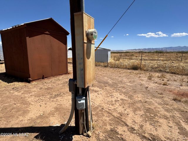 13384 S Cottonwood Road, Pearce, AZ 85625