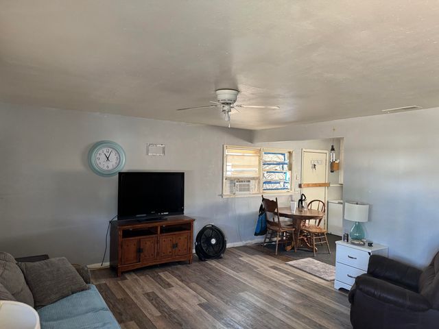 6127 Avenue Q, Lubbock, TX 79412