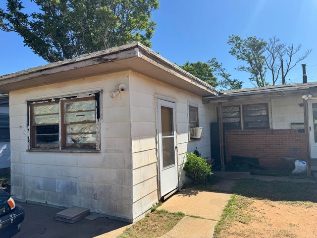 6127 Avenue Q, Lubbock, TX 79412