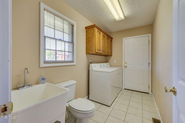 112 Riverchase Drive, Church Hill, TN 37642