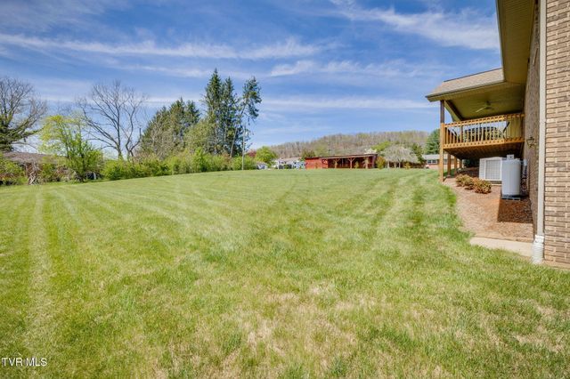 112 Riverchase Drive, Church Hill, TN 37642