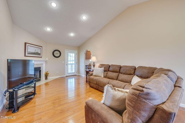 112 Riverchase Drive, Church Hill, TN 37642
