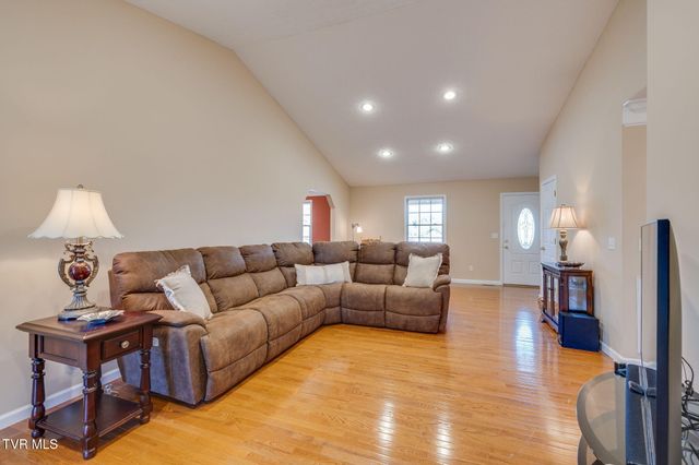 112 Riverchase Drive, Church Hill, TN 37642