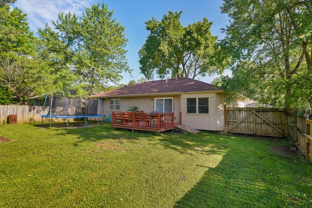 4534 W La Siesta Street, Springfield, MO 65802