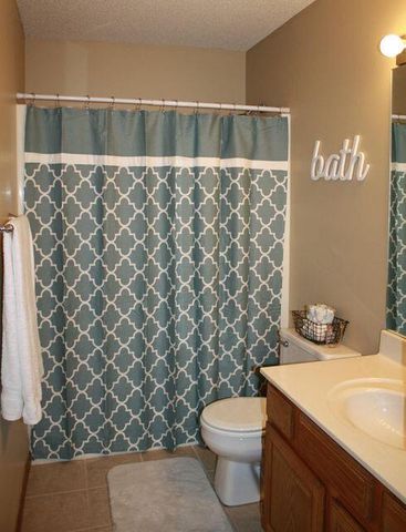 3700 FALMOUTH DR, Columbia, MO 65203