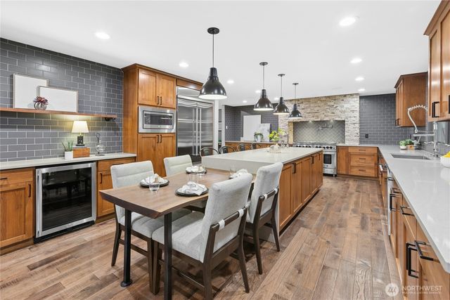 25711 SE 31st Place, Sammamish, WA 98075