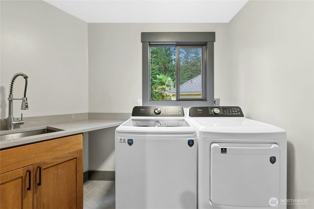 25711 SE 31st Place, Sammamish, WA 98075