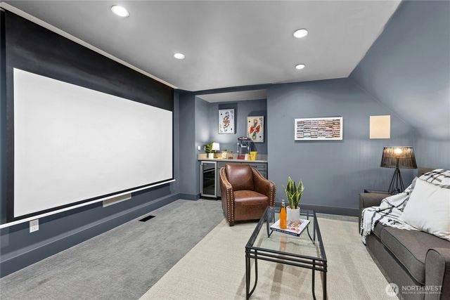 25711 SE 31st Place, Sammamish, WA 98075