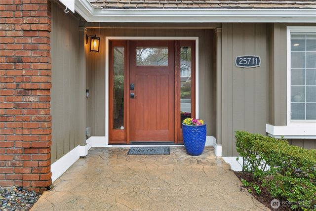 25711 SE 31st Place, Sammamish, WA 98075