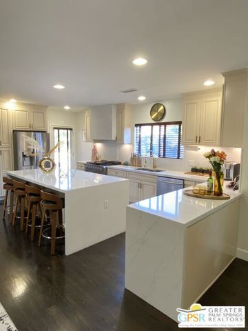 13435 Erwin Street, Los Angeles, CA 91401