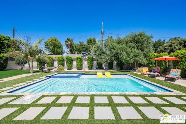 13435 Erwin Street, Los Angeles, CA 91401