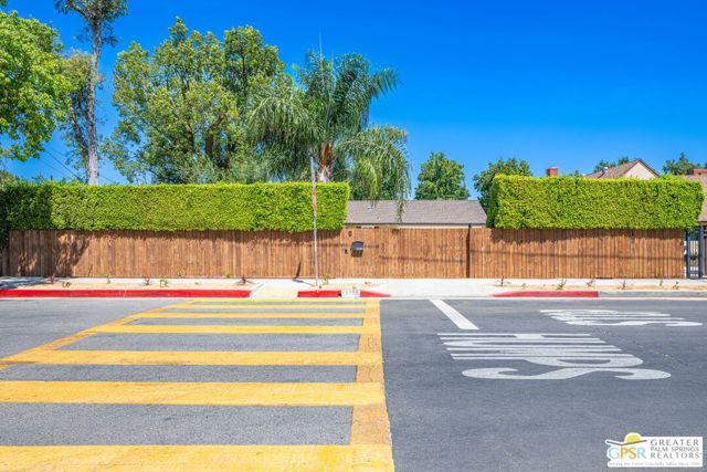 13435 Erwin Street, Los Angeles, CA 91401