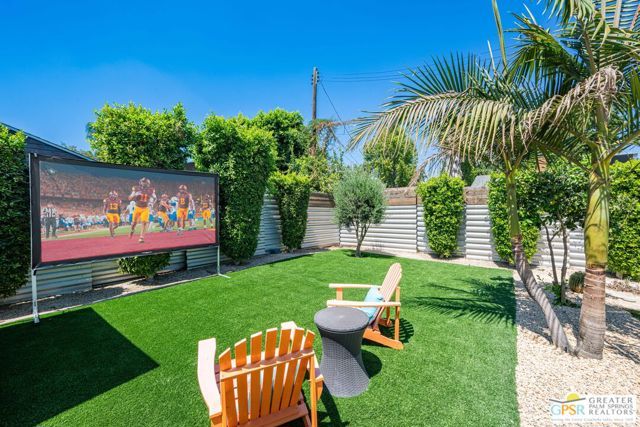 13435 Erwin Street, Los Angeles, CA 91401