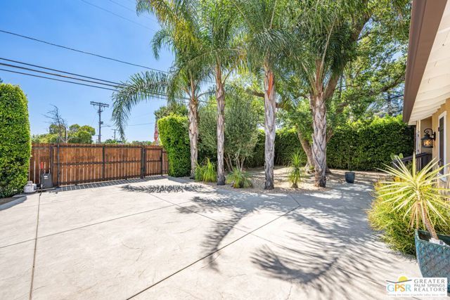 13435 Erwin Street, Los Angeles, CA 91401