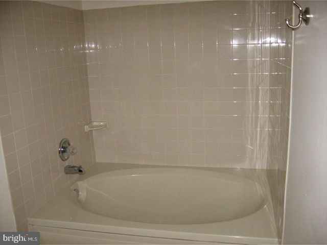 3304 WALTHAM CT, Yardley, PA 19067