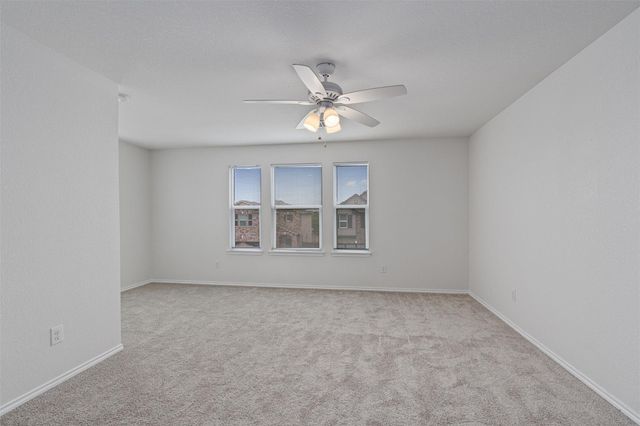 305 Los Cobos LN, Georgetown, TX 78626