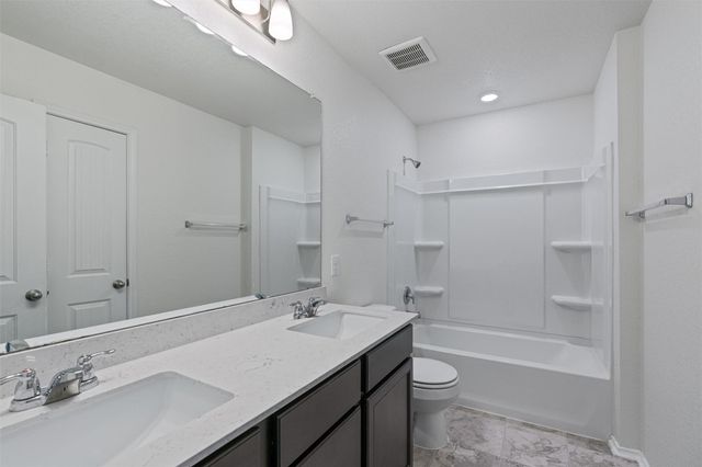 305 Los Cobos LN, Georgetown, TX 78626