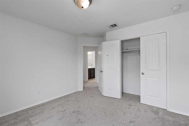 305 Los Cobos LN, Georgetown, TX 78626