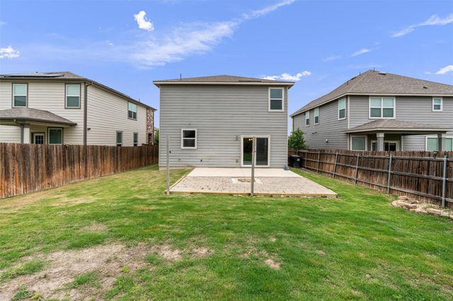 305 Los Cobos LN, Georgetown, TX 78626