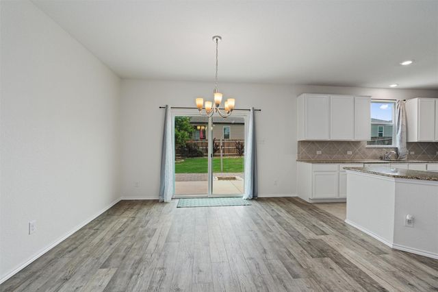 305 Los Cobos LN, Georgetown, TX 78626