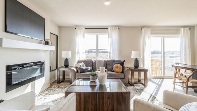 69 Pompas Drive SW, Cedar Rapids, IA 52404