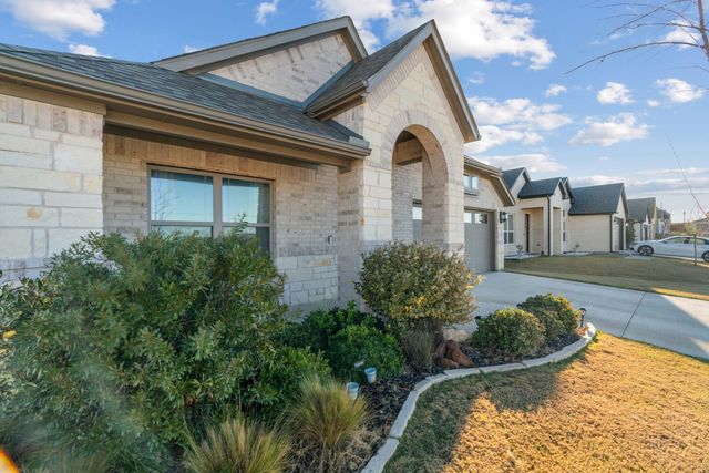 701 Bass Lake Lane, Cleburne, TX 76033