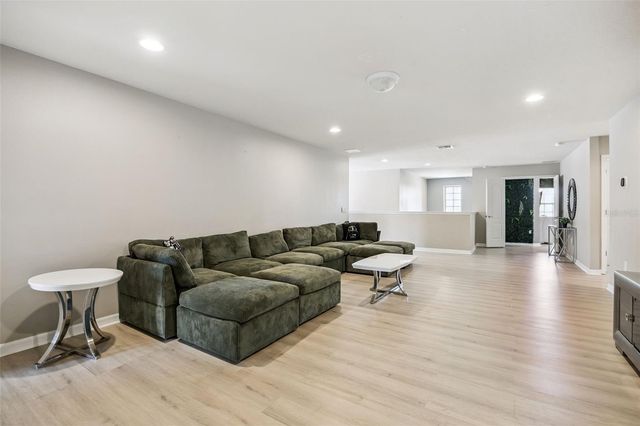 8875 QIN LOOP, Kissimmee, FL 34747