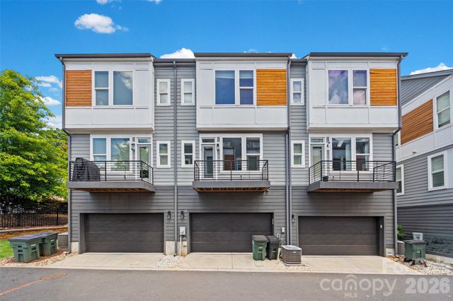 2014 Bryant Park Drive, Charlotte, NC 28208