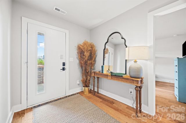 2014 Bryant Park Drive, Charlotte, NC 28208