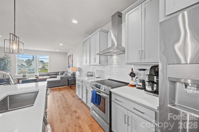 2014 Bryant Park Drive, Charlotte, NC 28208