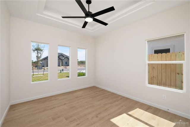 8031 N 48th Lane, Mcallen, TX 78504