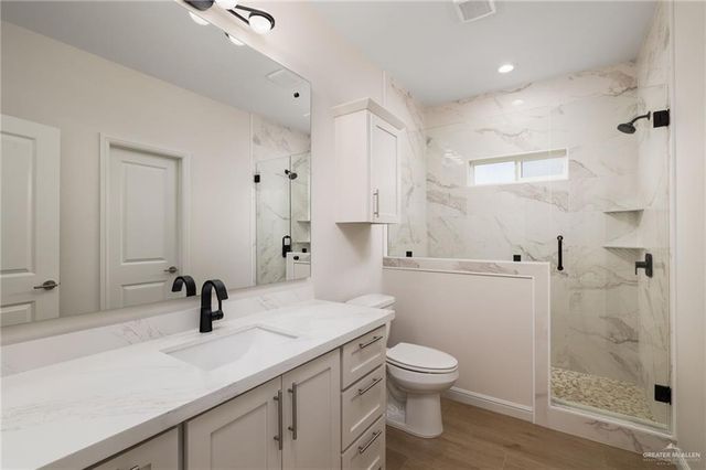 8031 N 48th Lane, Mcallen, TX 78504