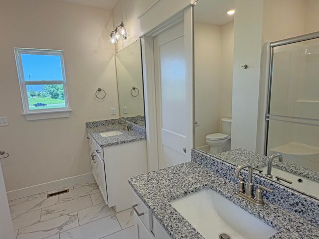 1293 N Maxine Avenue, Nixa, MO 65714