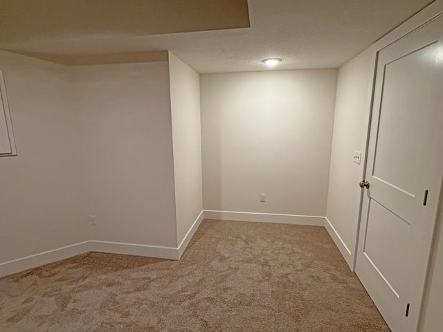 1293 N Maxine Avenue, Nixa, MO 65714