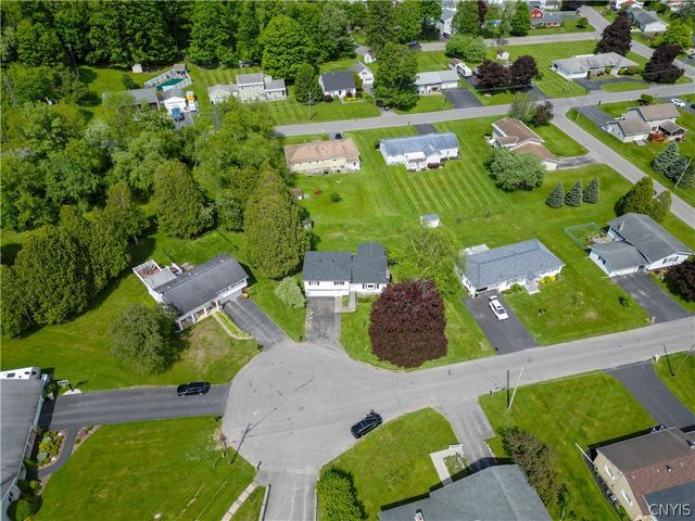 810 Hillview Drive, Herkimer, NY 13350