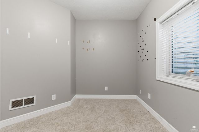 8739 William Drive, Manhattan, KS 66502