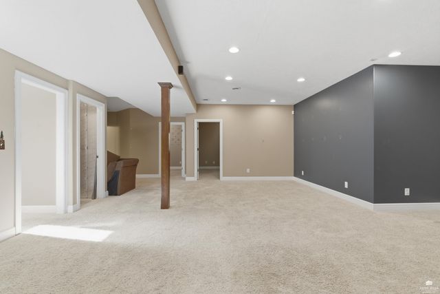 8739 William Drive, Manhattan, KS 66502