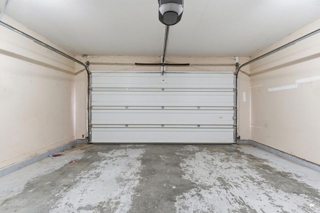 8739 William Drive, Manhattan, KS 66502