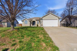 8739 William Drive, Manhattan, KS 66502