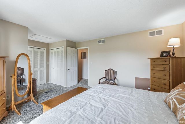 7020 E CR 900 N, Albany, IN 47320