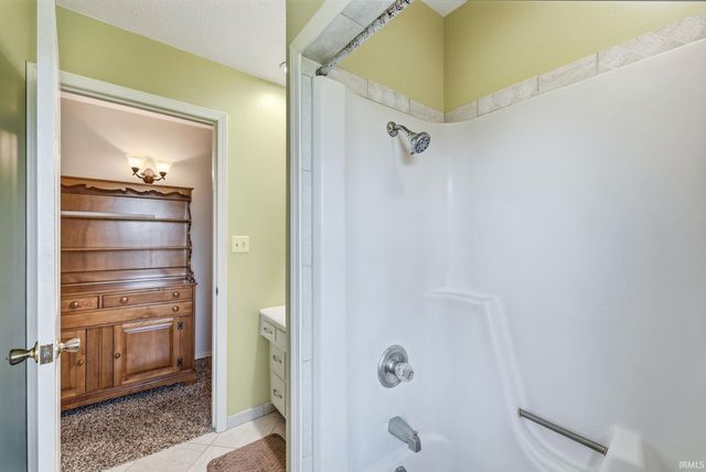7020 E CR 900 N, Albany, IN 47320