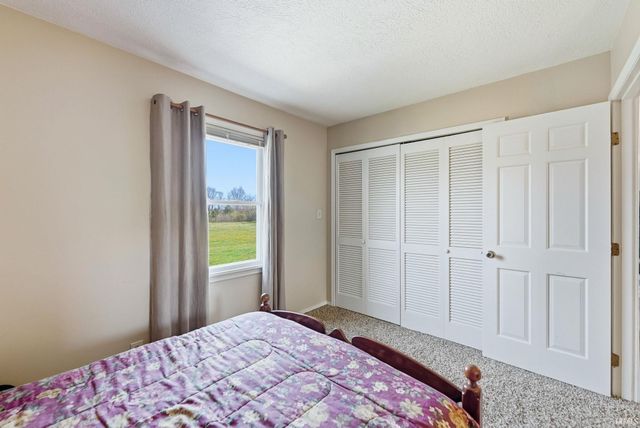 7020 E CR 900 N, Albany, IN 47320