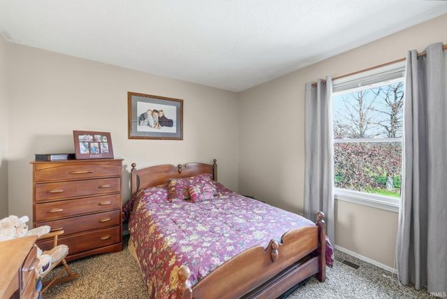 7020 E CR 900 N, Albany, IN 47320