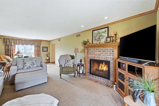 7020 E CR 900 N, Albany, IN 47320
