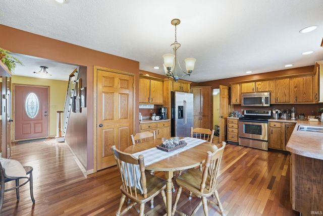 7020 E CR 900 N, Albany, IN 47320
