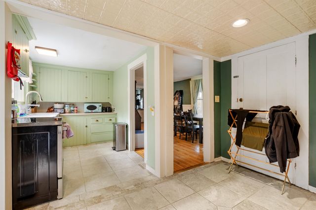 162 Caswell Avenue, Derby, VT 05830