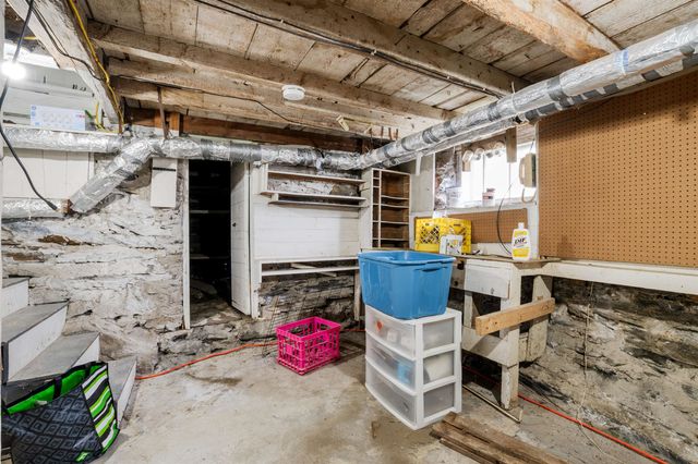 162 Caswell Avenue, Derby, VT 05830